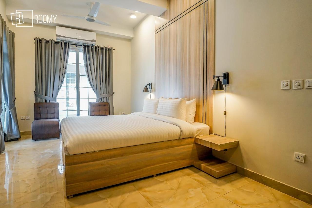 Roomy Crossroads Hotel, เปชาวาร์ ภายนอก รูปภาพ